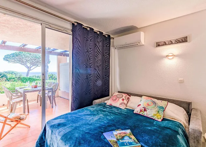 Les Coteaux De La Nartelle-35 By Interhome Lejlighed