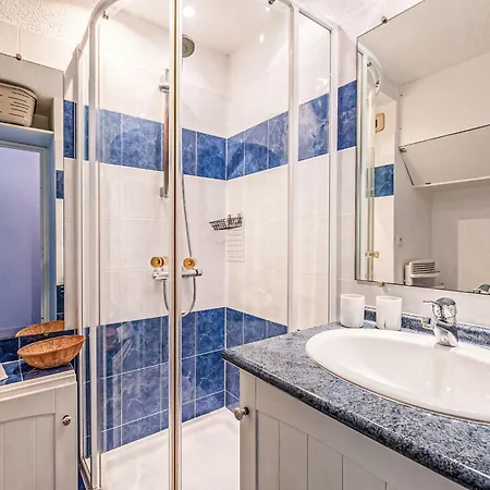 Daire Les Coteaux De La Nartelle-35 By Interhome
